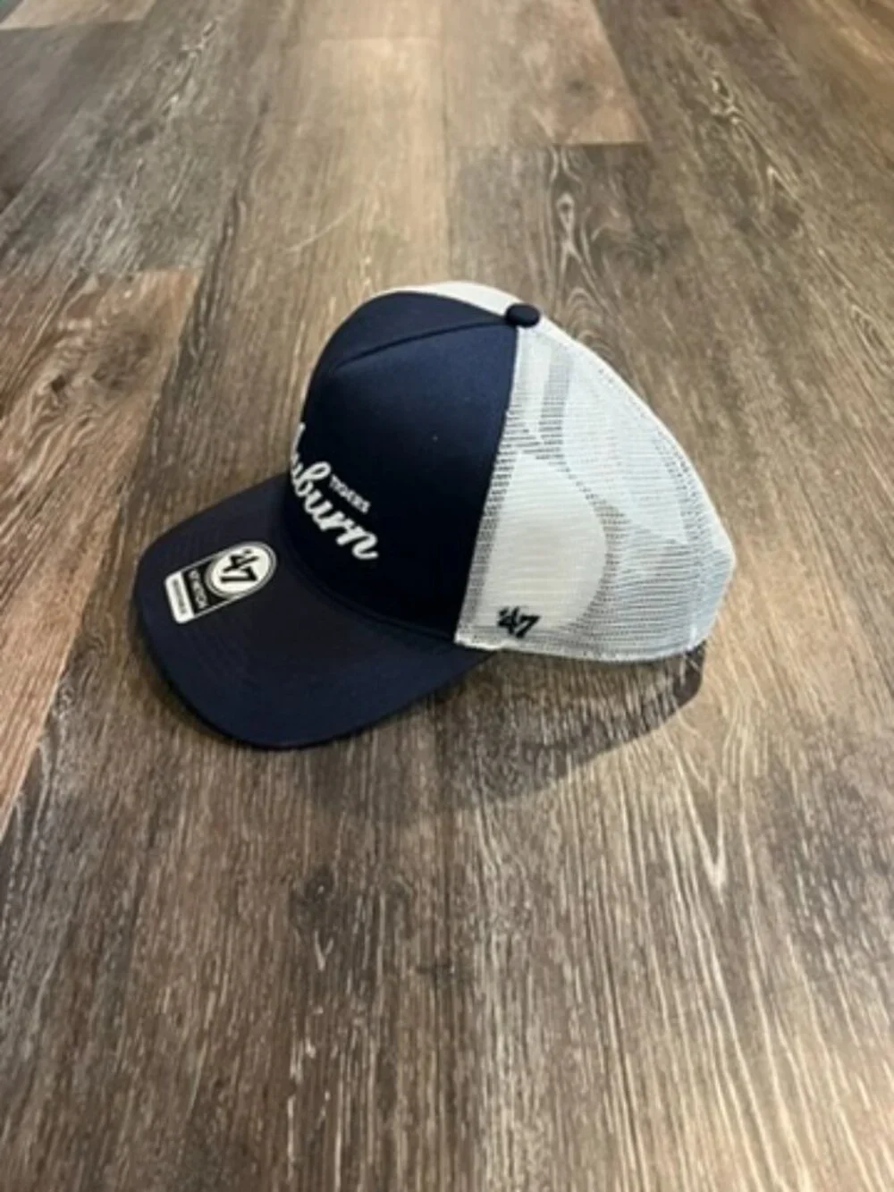 Auburn Tigers ’47 Hitch Trucker Hat Navy Cream OSFA NWT